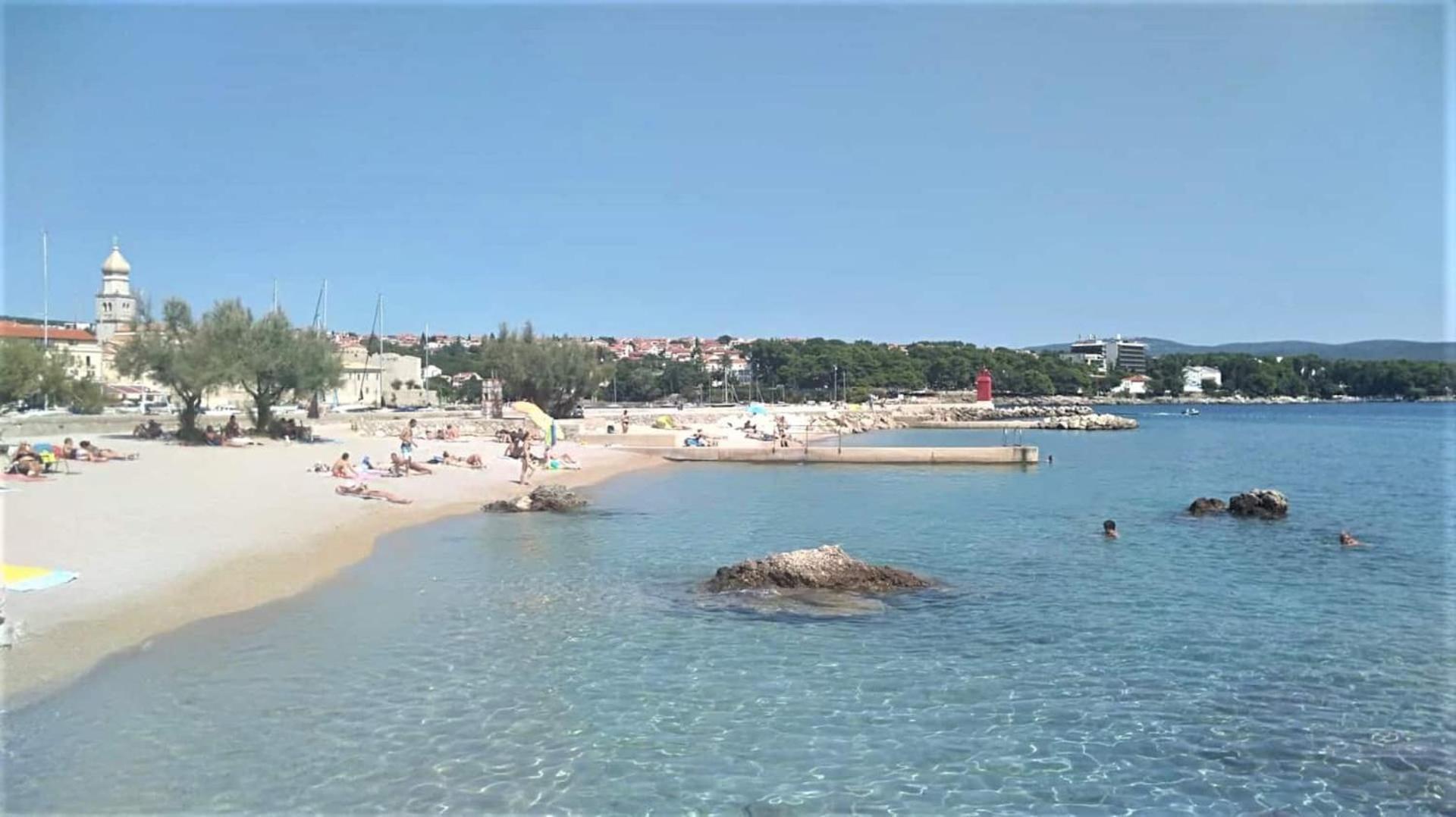 Lovely Studio Malina Close To The Beach Veglia Exterior foto